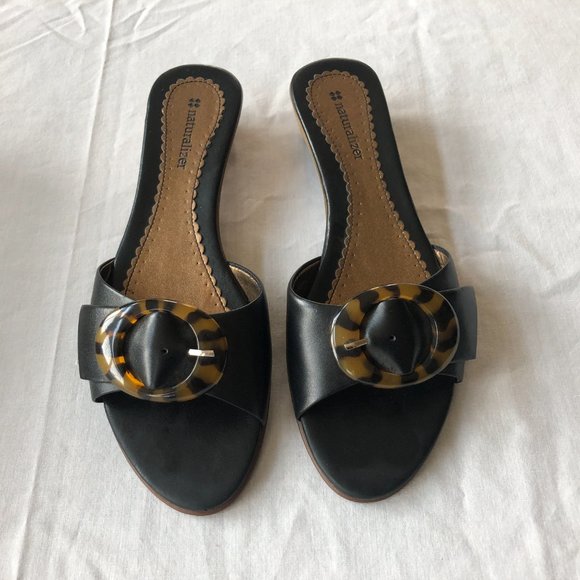 Naturalizer Holston Black Leather Sandal - Picture 2 of 9